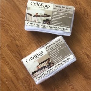 Crib wrap by Tren Lab white fleece lightly padded